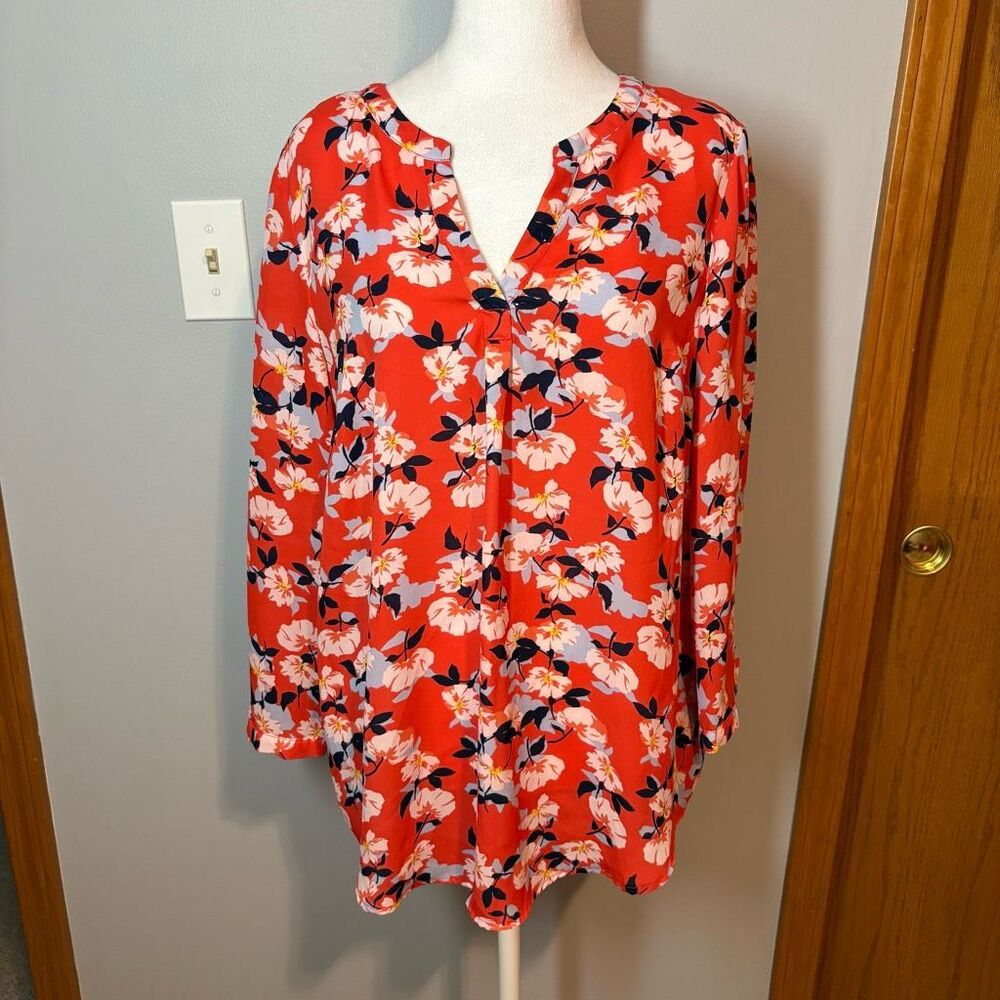 Cynthia Rowley red floral flowy lightweight blouse‎ size M